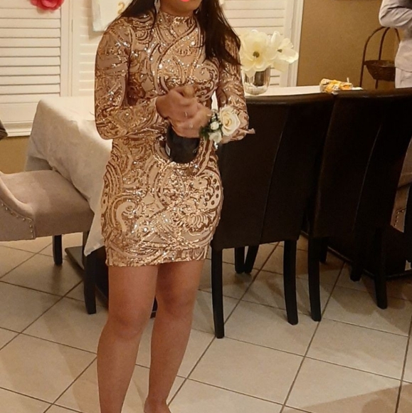 Honey Dresses & Skirts - Blush rose gold party prom dress